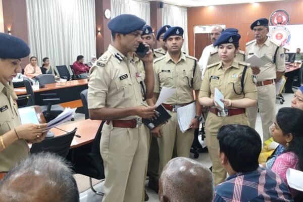 पुलिस कमिश्नर इंदौर की जनसुनवाई