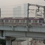 सांकेतिक चित्र: मेट्रो स्टेशन पर खड़ी ट्रेन