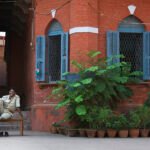 सांकेतिक चित्र: ड्यूटी पर पुलिसकर्मी