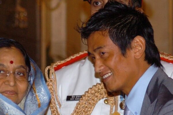 Bhaichung Bhutia receiving the Padma Shri in 2008 (file photo)