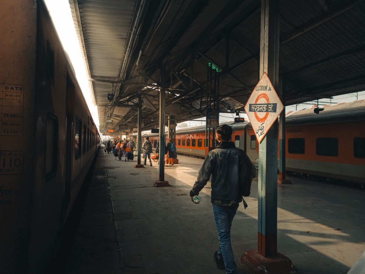 जोधपुर-इंदौर एक्सप्रेस