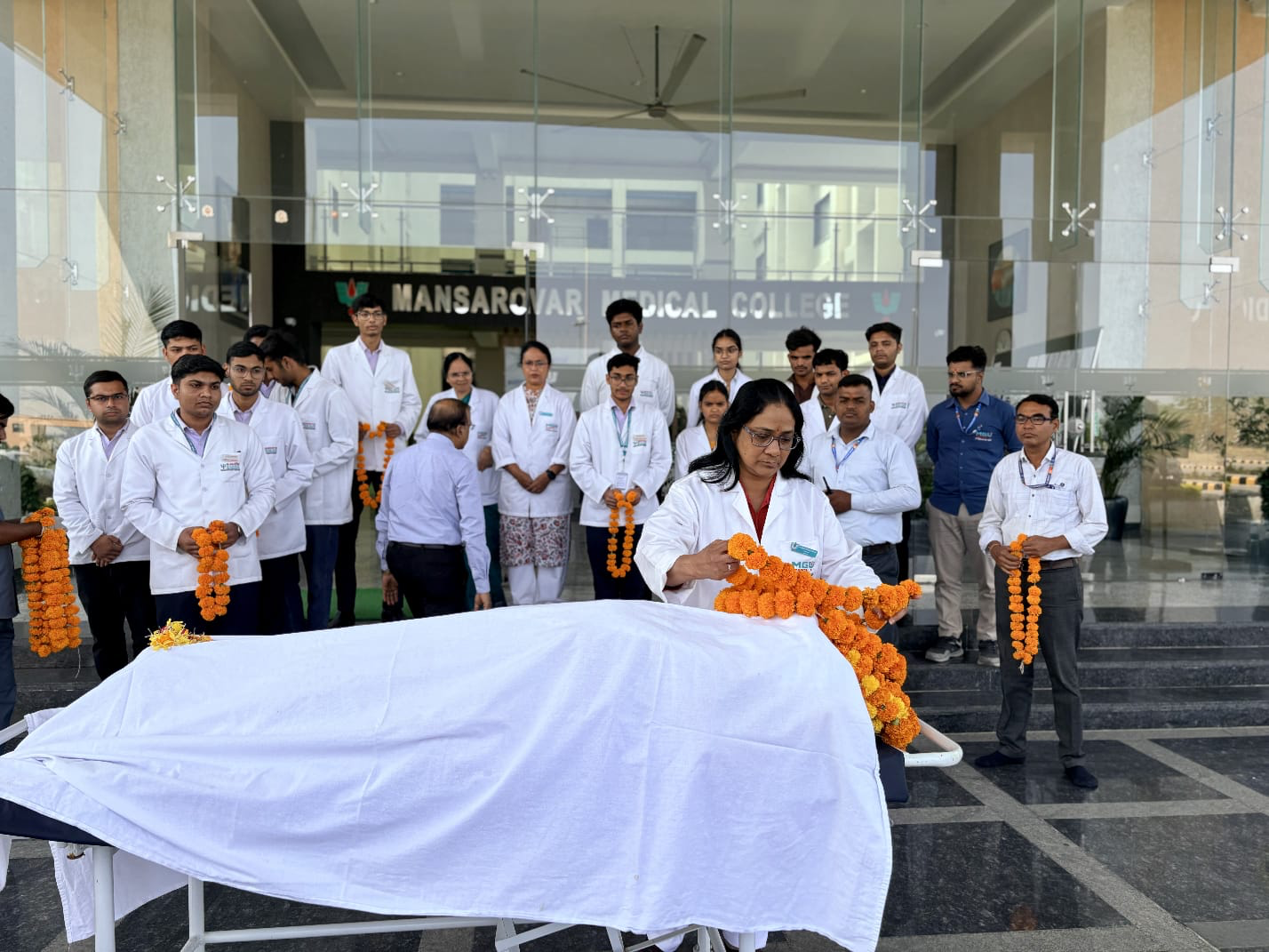 देहदान के अवसर पर श्रद्धांजलि