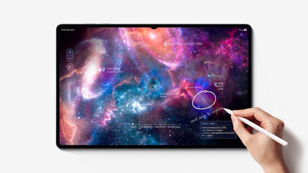 Using the S Pen on the Galaxy Tab S12 Ultra (Photo: Samsung)