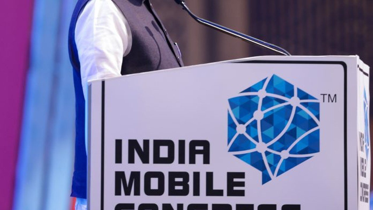 IMC के कार्यक्रम में पीएम नरेंद्र मोदी