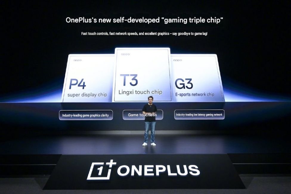 OnePlus 16 gaming triple chip at the launch event