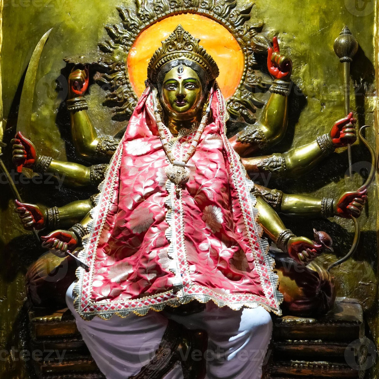 मां कूष्मांडा — देवी प्रतिमा