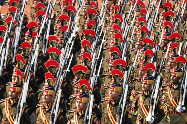 सांकेतिक चित्र: पुलिस परेड (फोटो: Wikimedia Commons, CC BY 3.0)