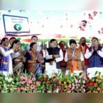 धार में फसल बीमा दावा राशि वितरण कार्यक्रम में मुख्यमंत्री डॉ. मोहन यादव