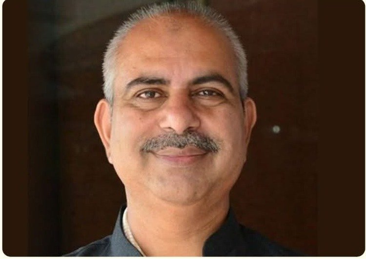 रशीद किदवई, वरिष्ठ पत्रकार एवं राजनीतिक विश्लेषक