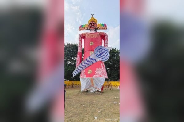 चिमनबाग मैदान का 111 फीट रावण