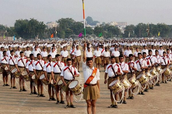फाइल फोटो — संघ के पथ संचलन का दृश्य
