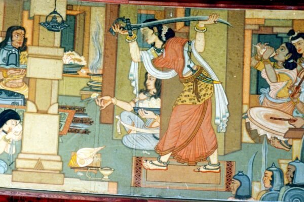 युद्ध की तैयारी करतीं रानी दुर्गावती (भित्तिचित्र)