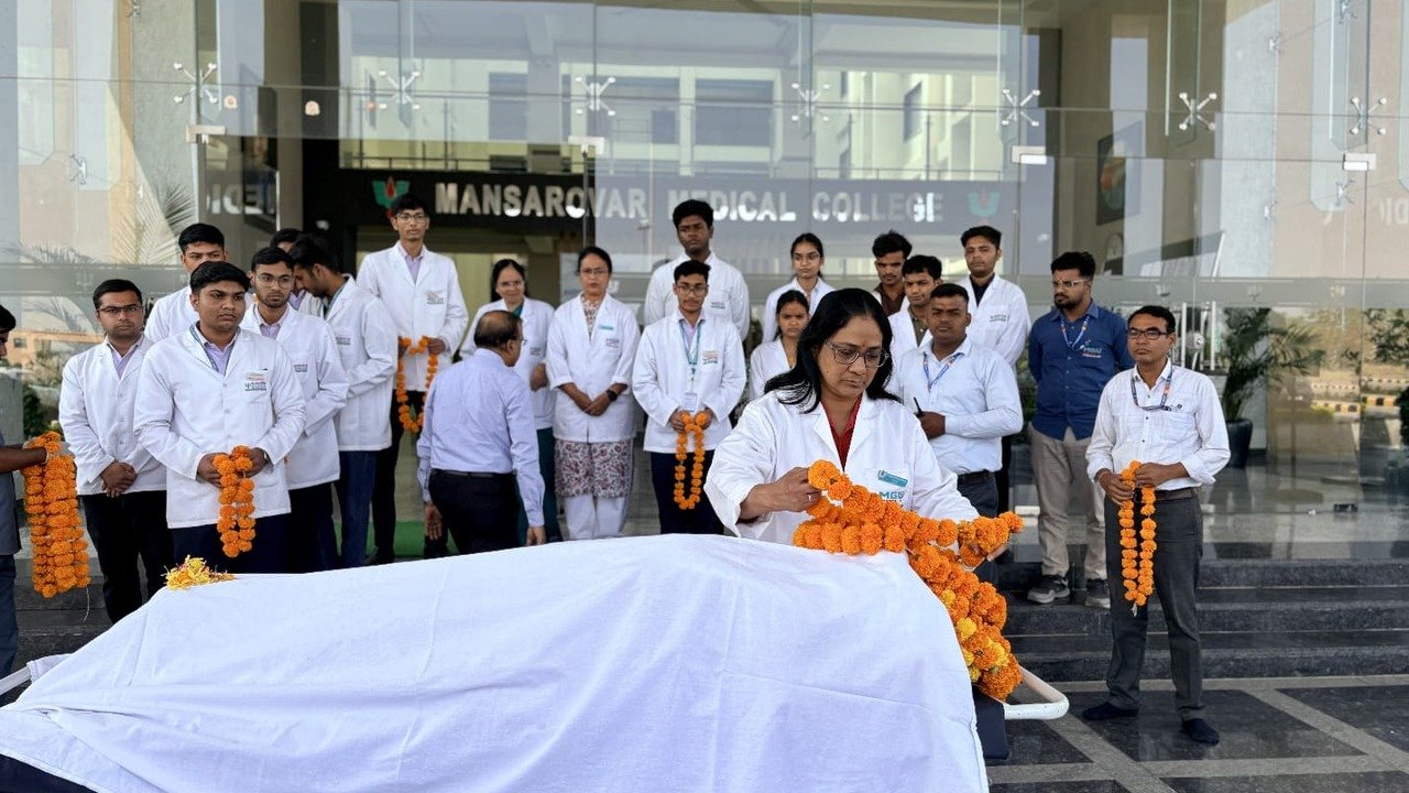 देहदान के अवसर पर श्रद्धांजलि